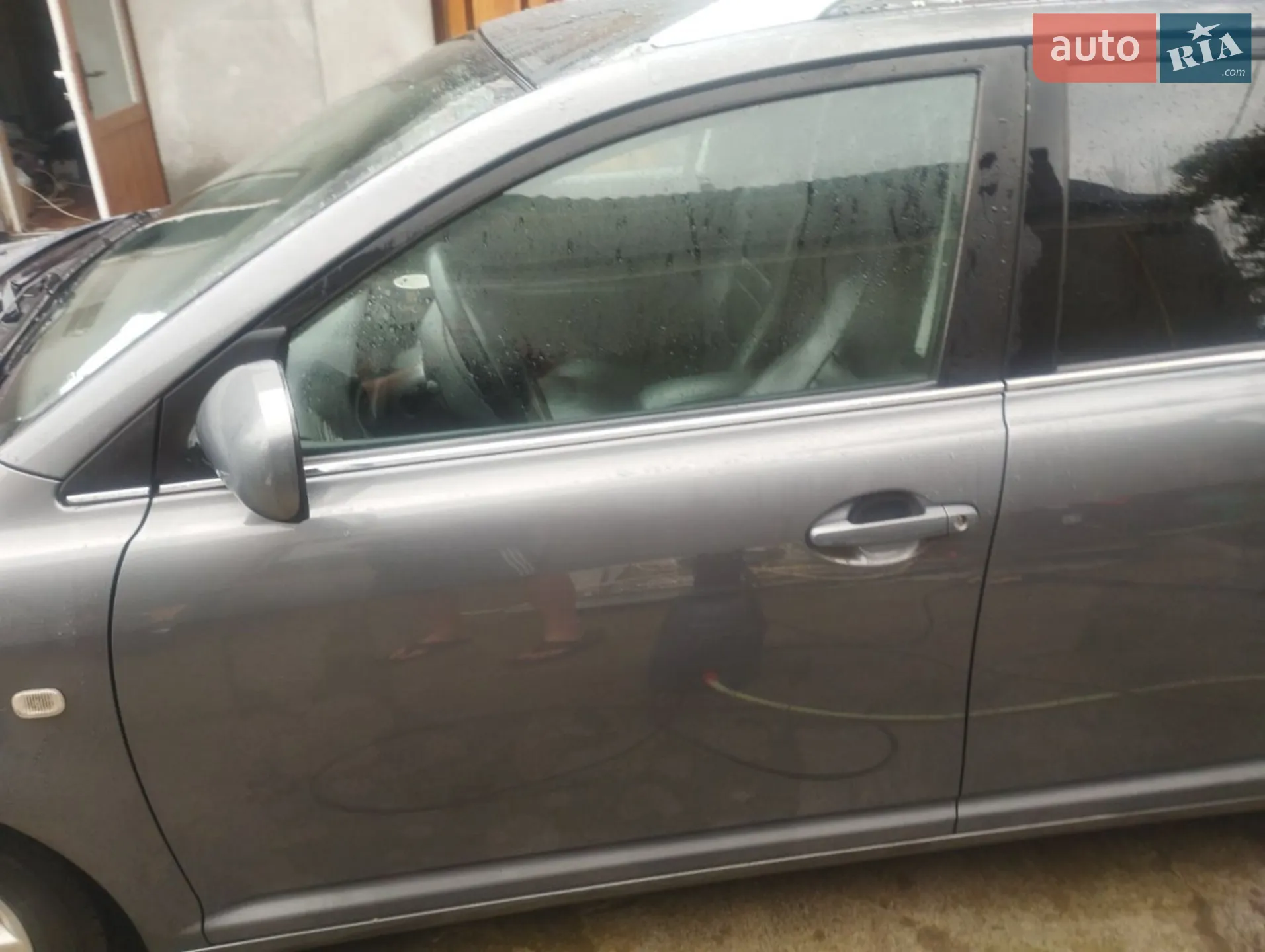 Toyota Avensis, 2004