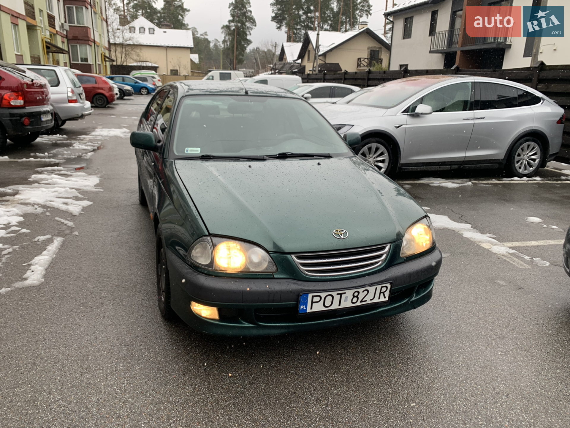 Toyota Avensis, 2001