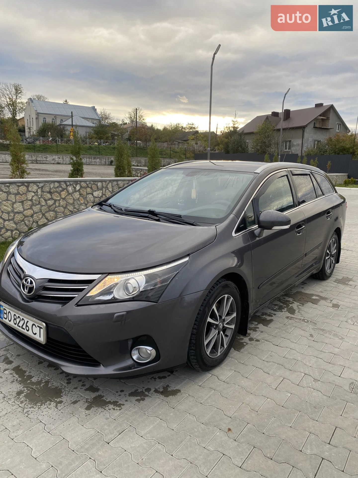 Toyota Avensis, 2011
