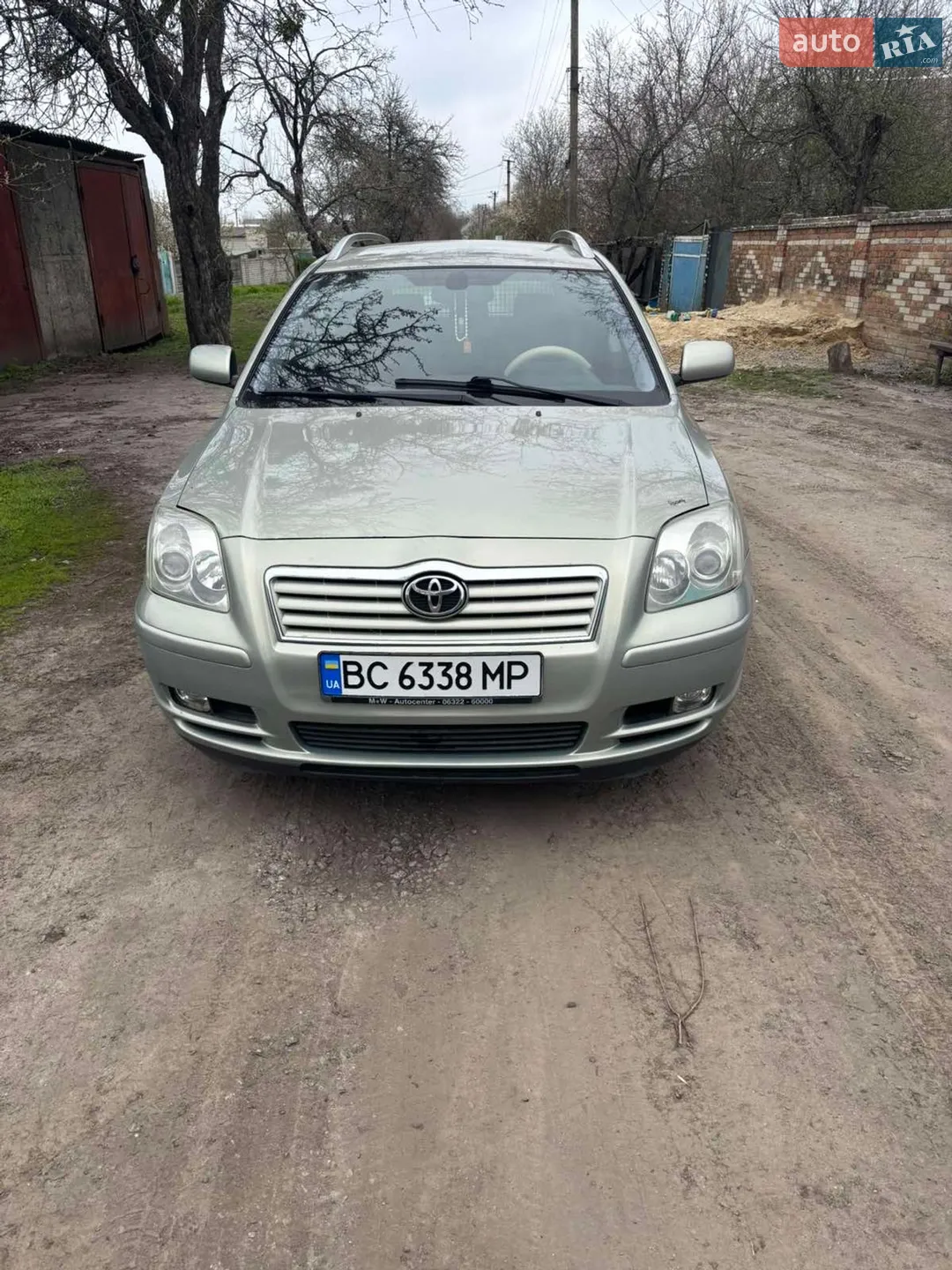 Toyota Avensis, 2004
