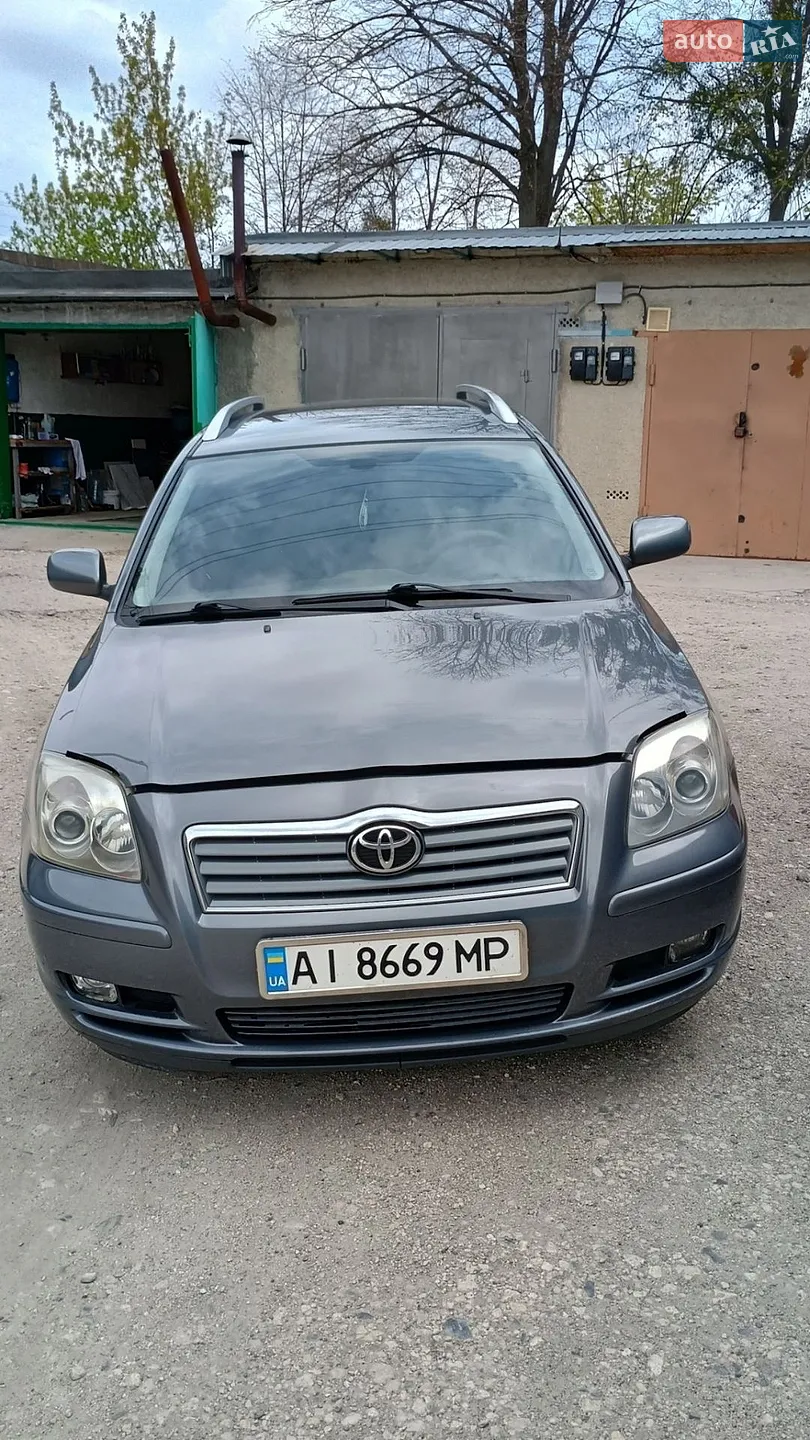 Toyota Avensis, 2004