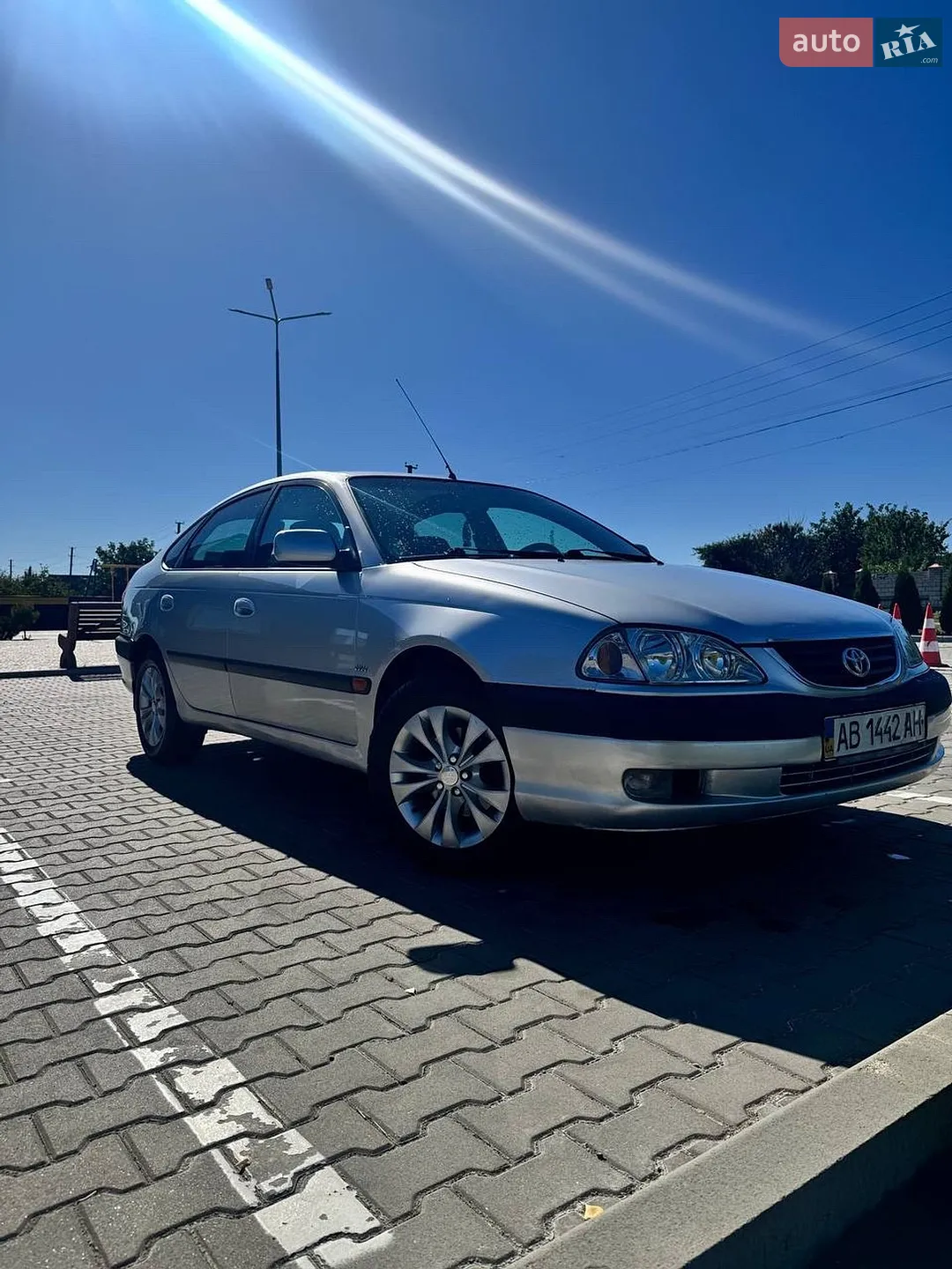 Toyota Avensis, 2002