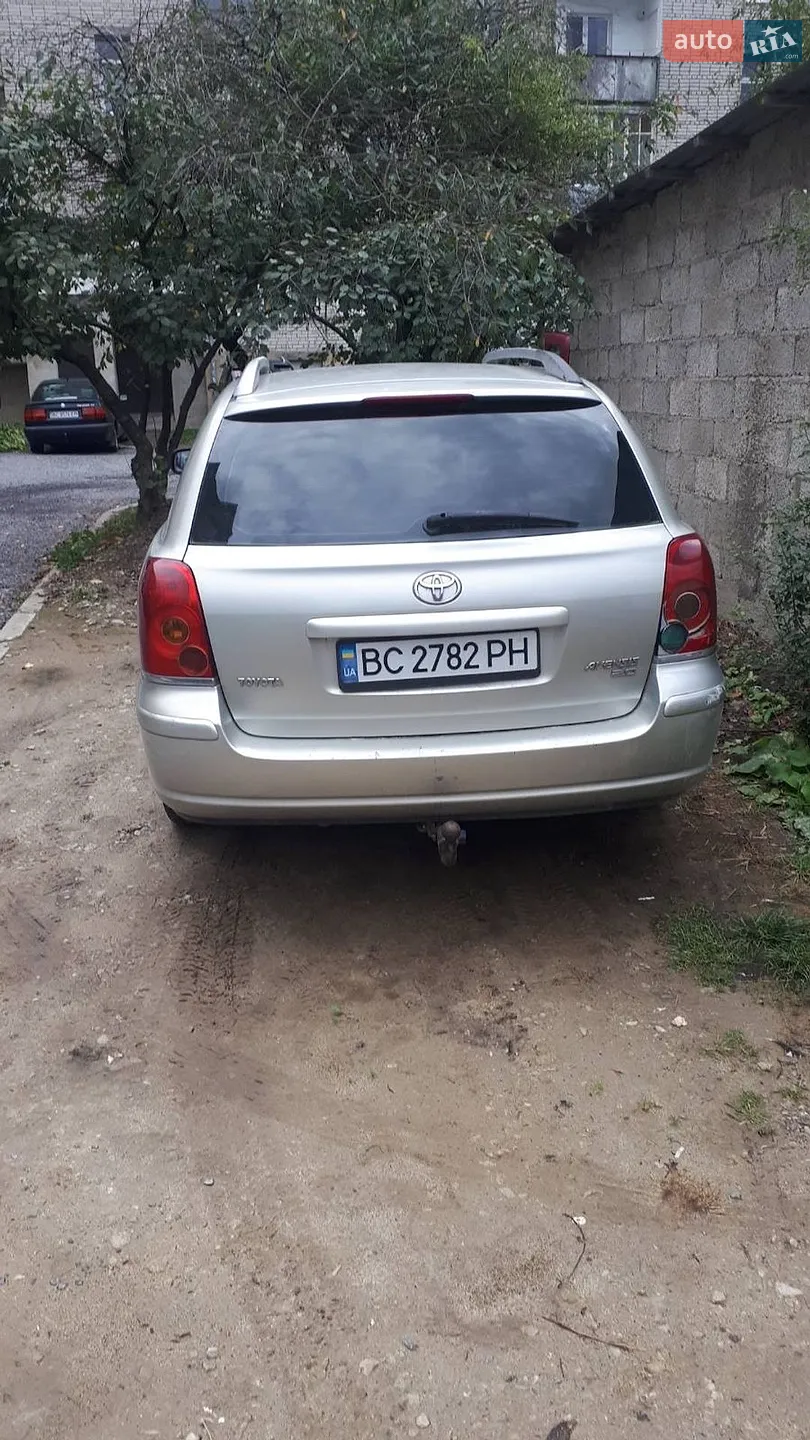 Toyota Avensis, 2003