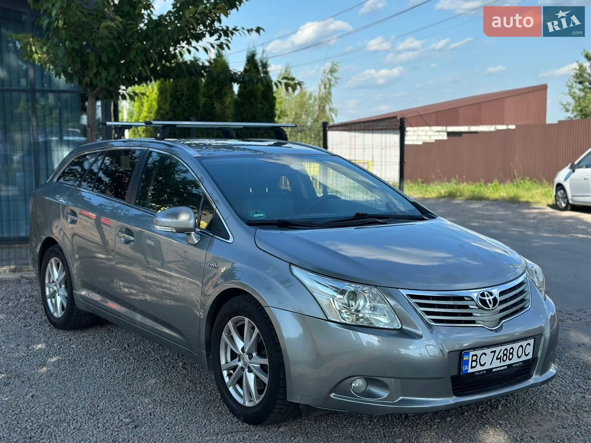Toyota Avensis, 2011