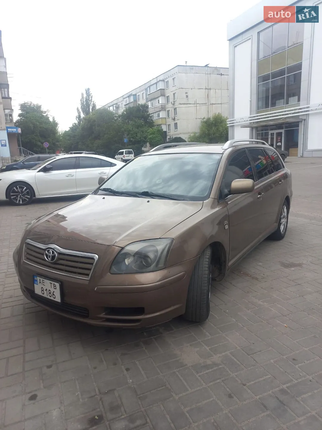 Toyota Avensis, 2004