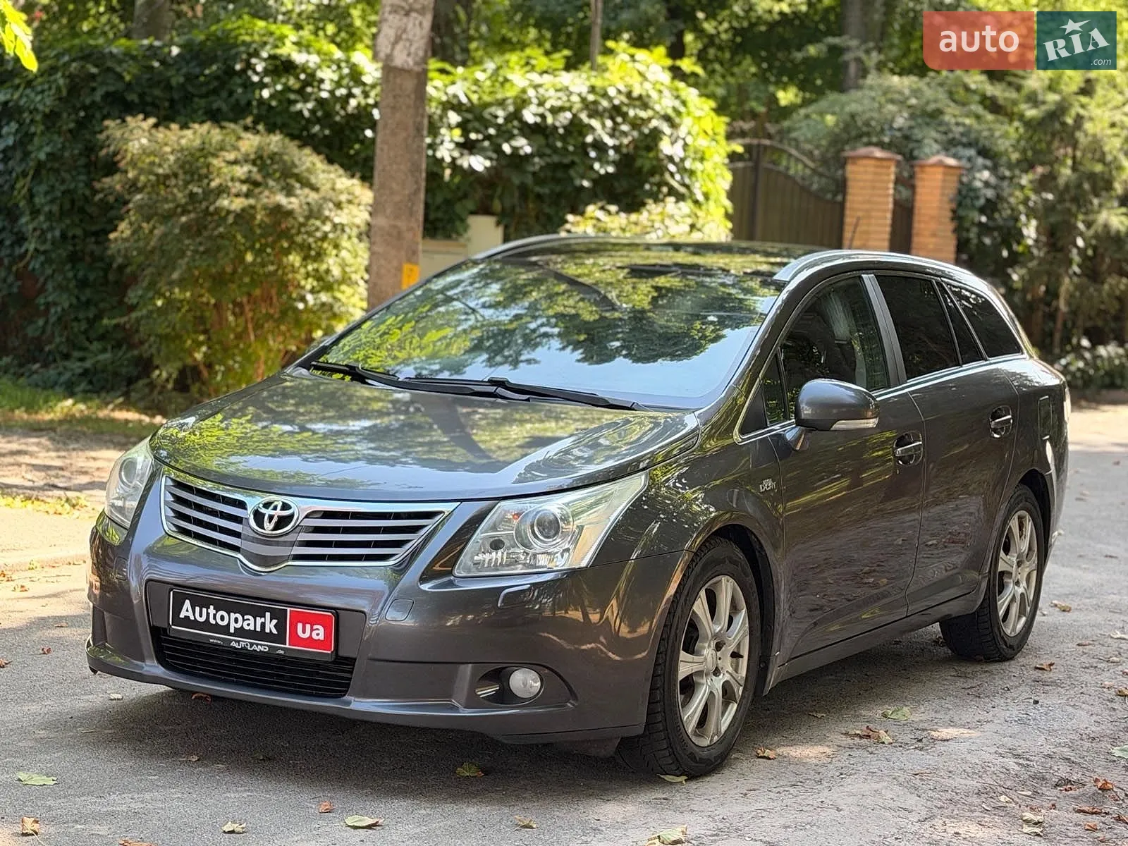 Toyota Avensis, 2010