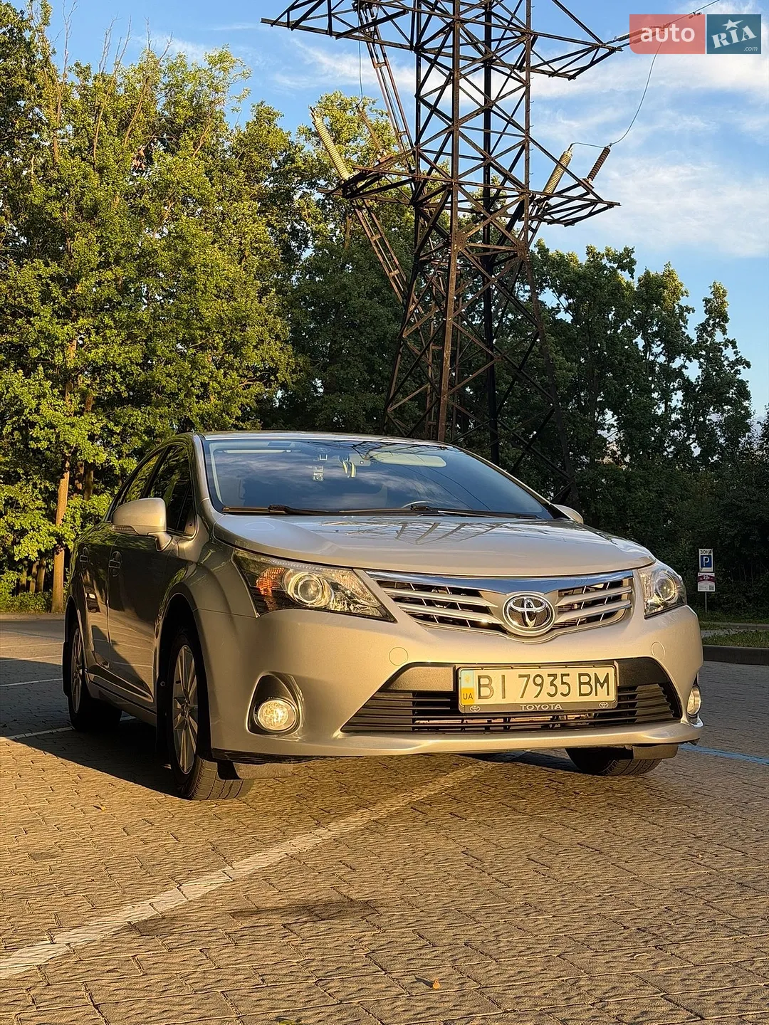 Toyota Avensis, 2012