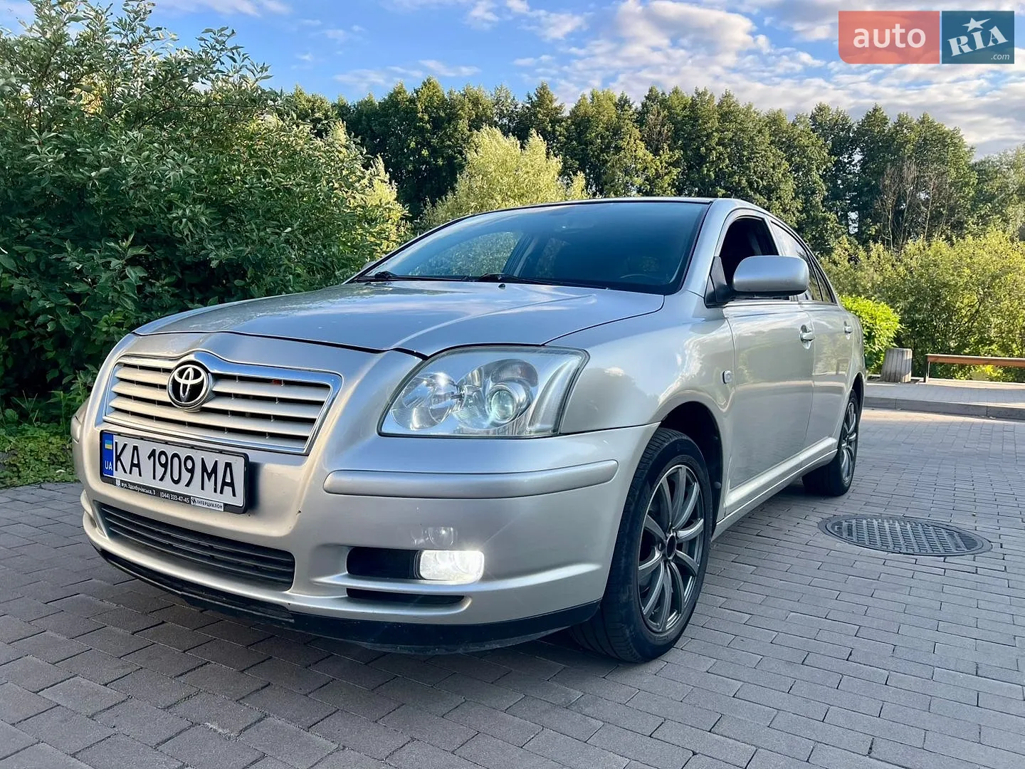 Toyota Avensis, 2005