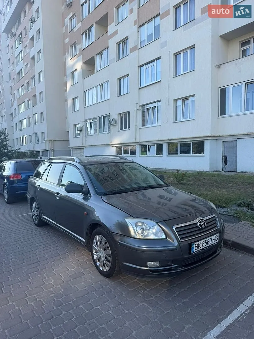 Toyota Avensis, 2003