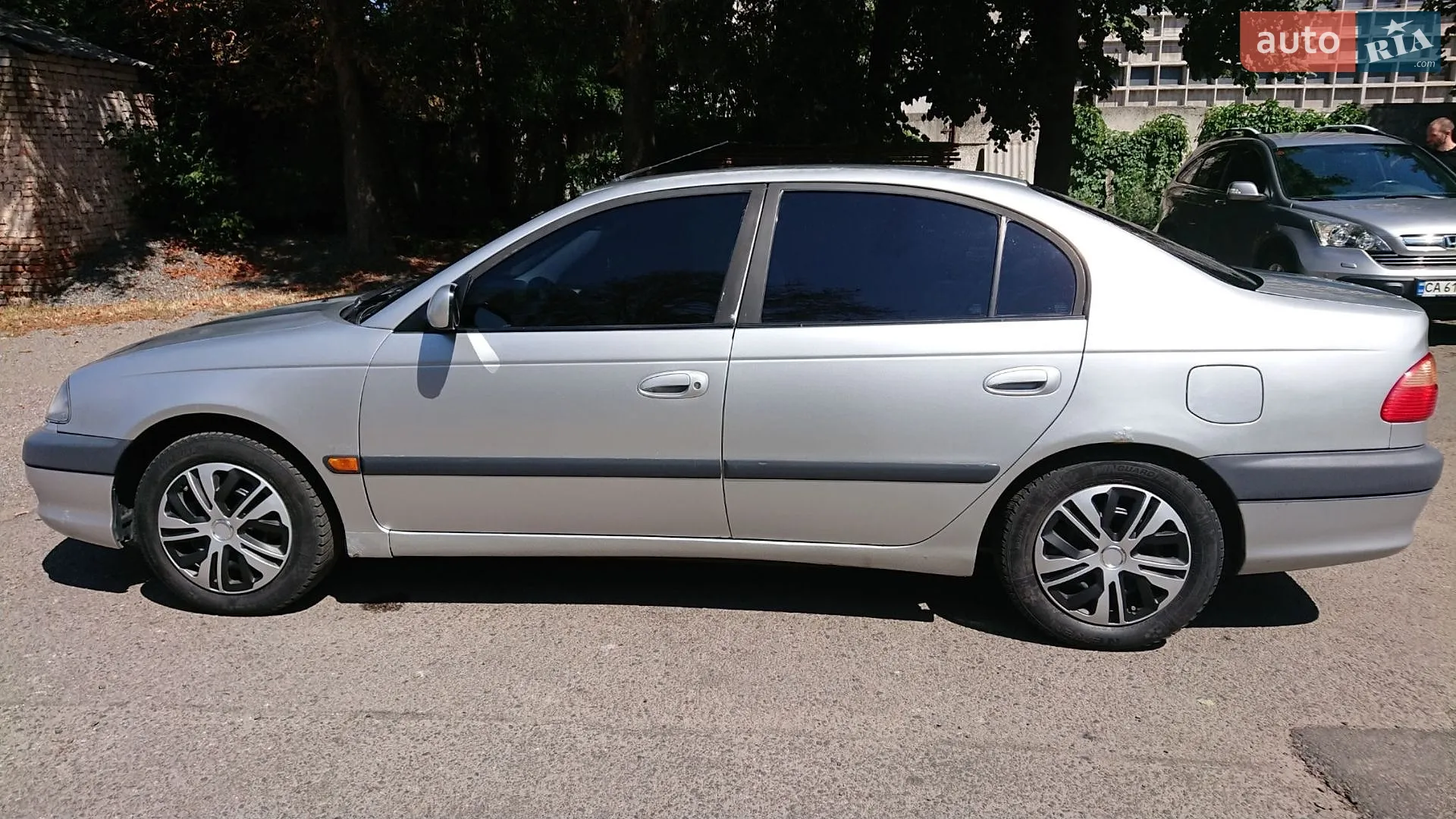 Toyota Avensis, 2002