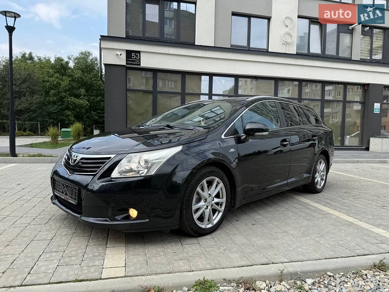 Toyota Avensis, 2010