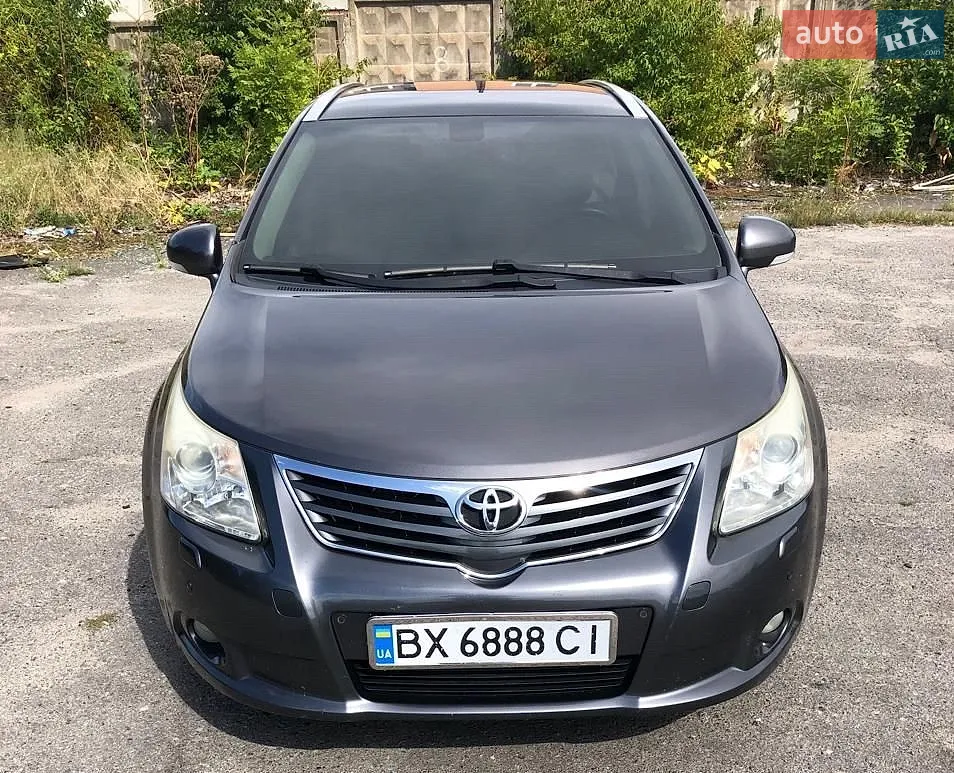 Toyota Avensis, 2010