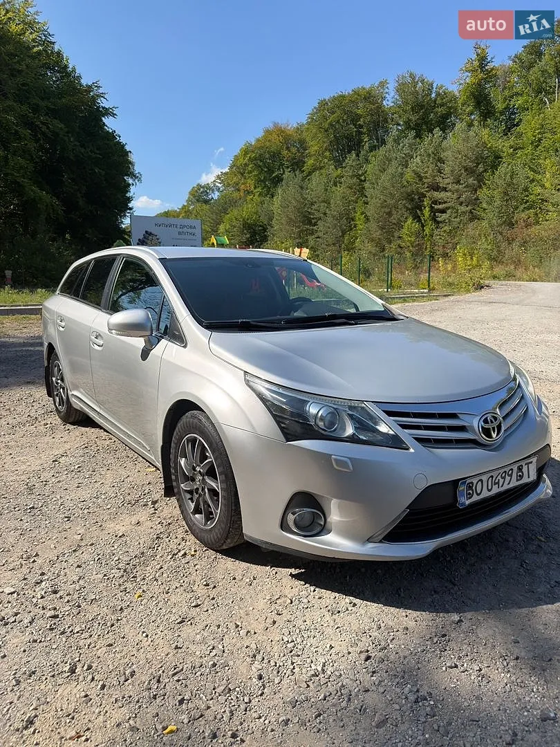 Toyota Avensis, 2012