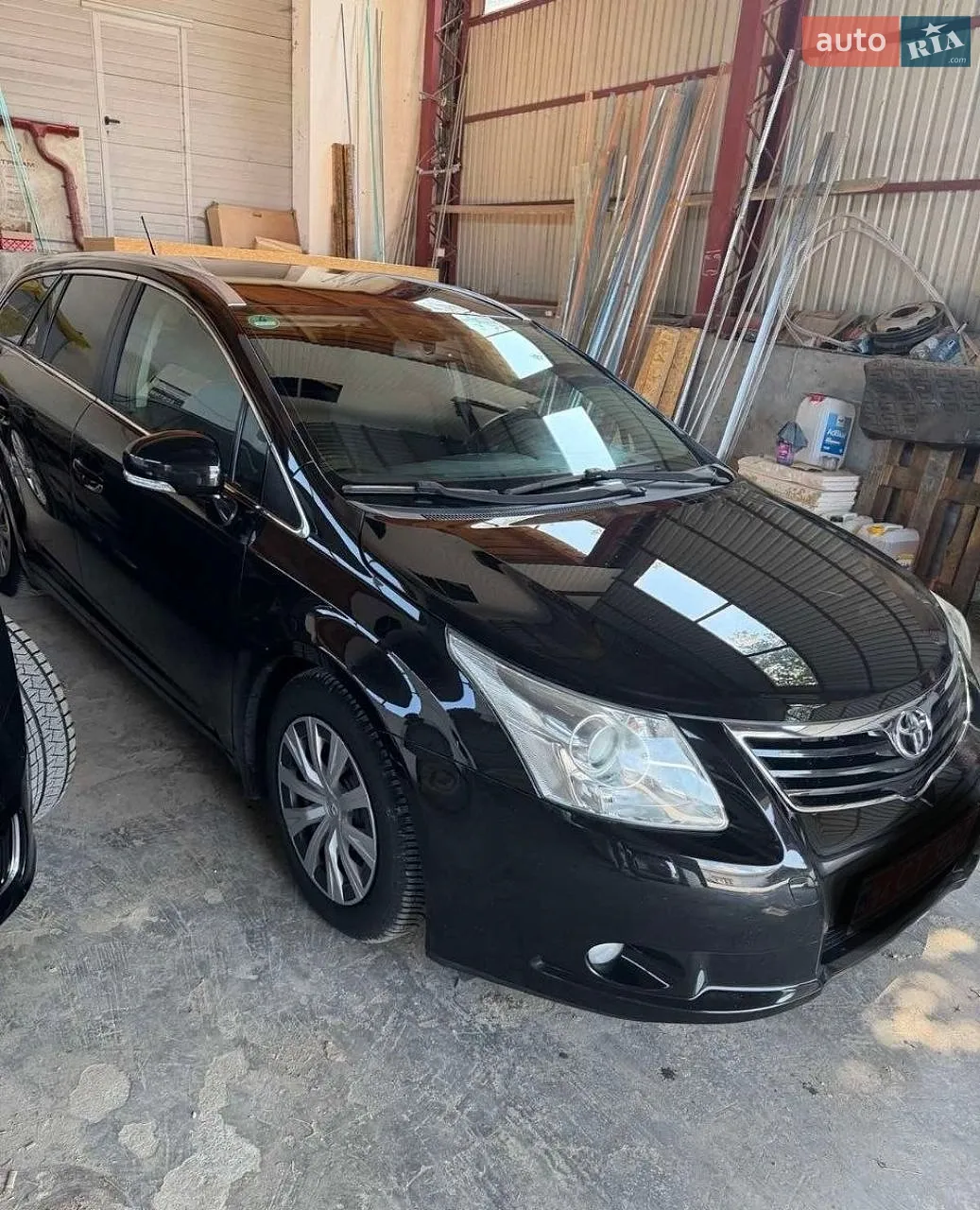 Toyota Avensis, 2010