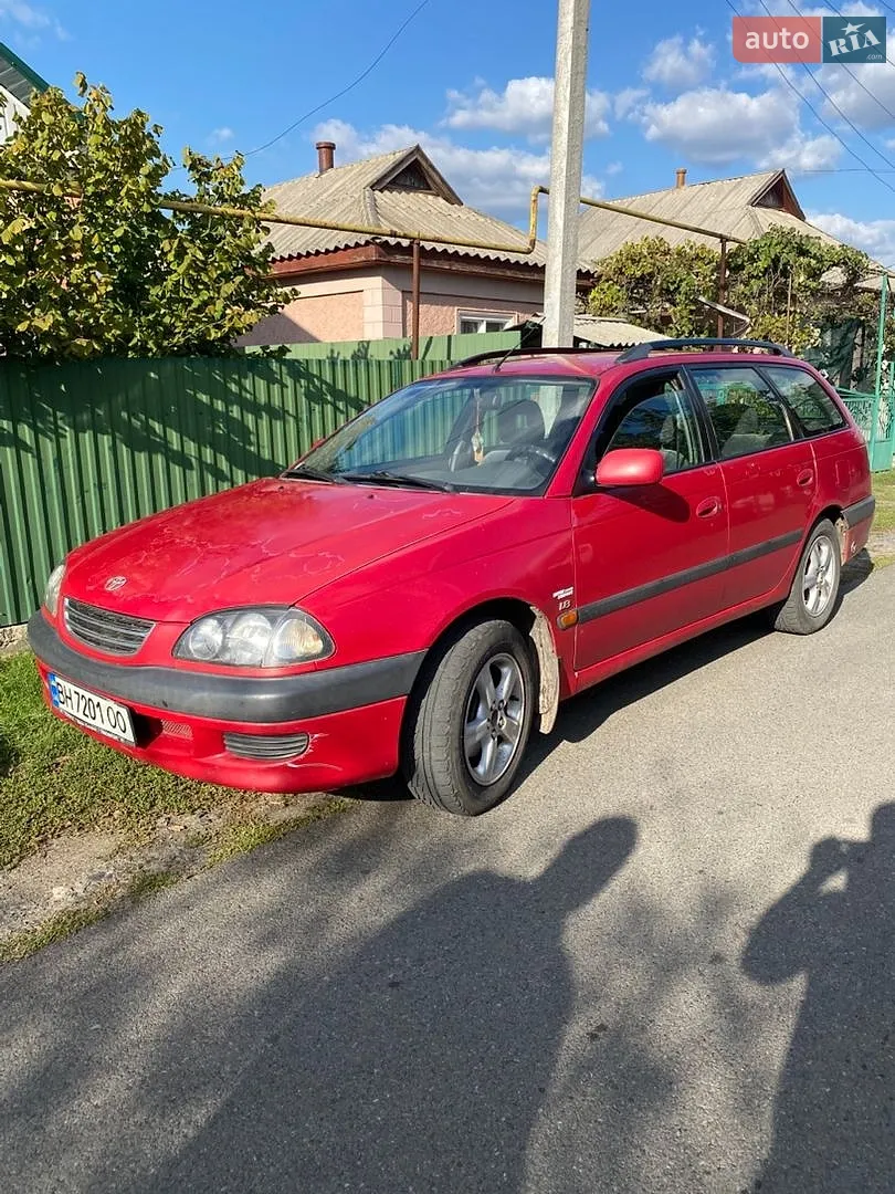 Toyota Avensis, 2000