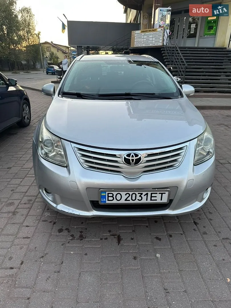 Toyota Avensis, 2010
