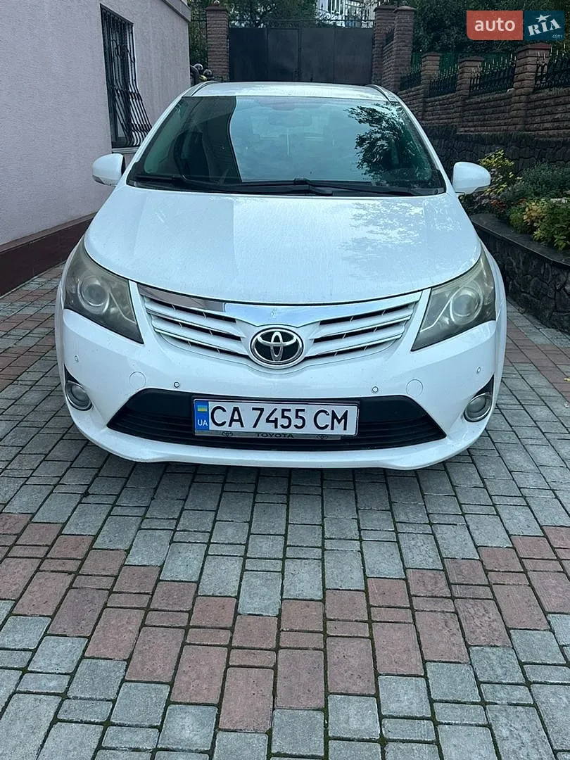 Toyota Avensis, 2012