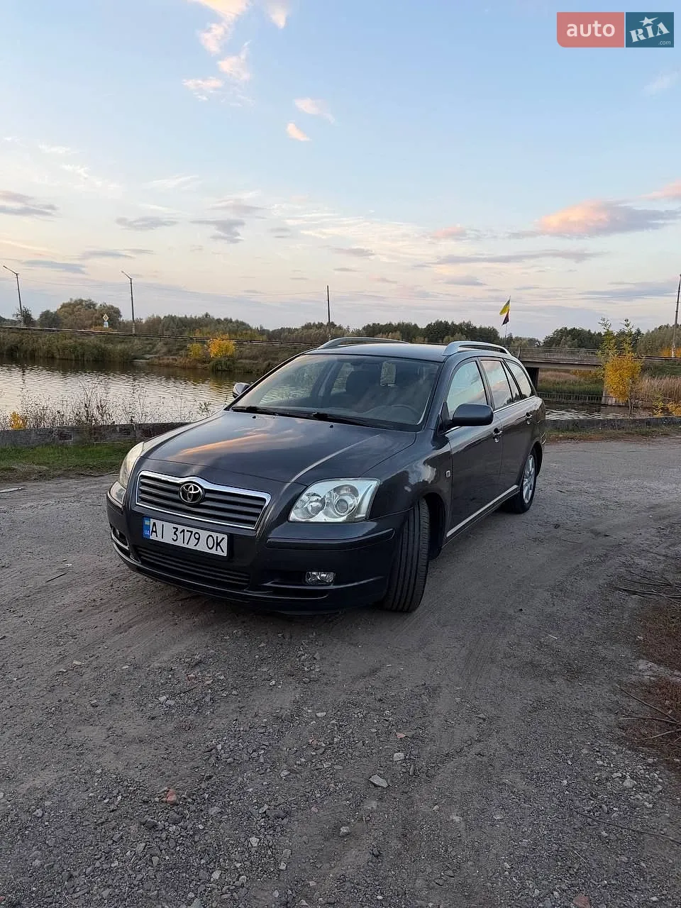 Toyota Avensis, 2005
