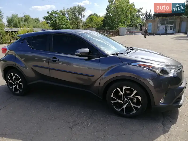 Toyota C-HR, 2018