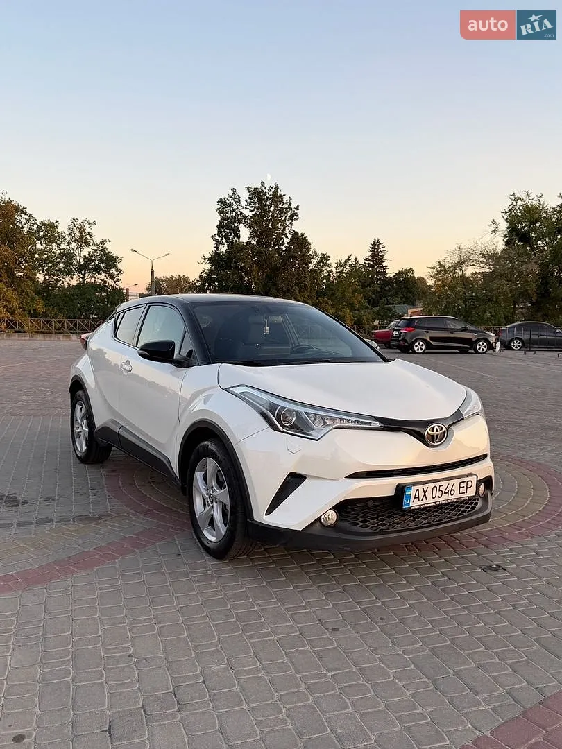 Toyota C-HR, 2017
