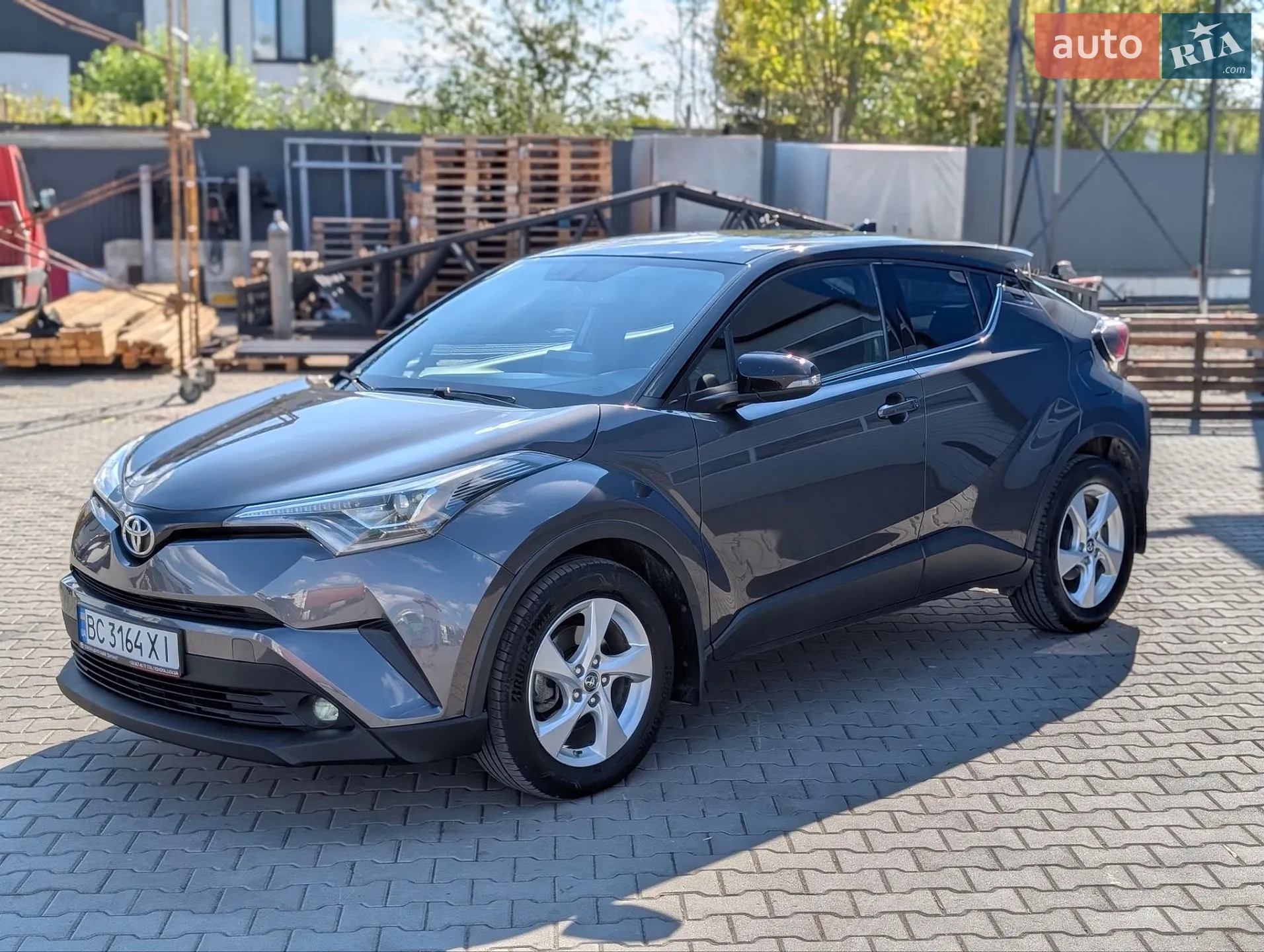 Toyota C-HR, 2017