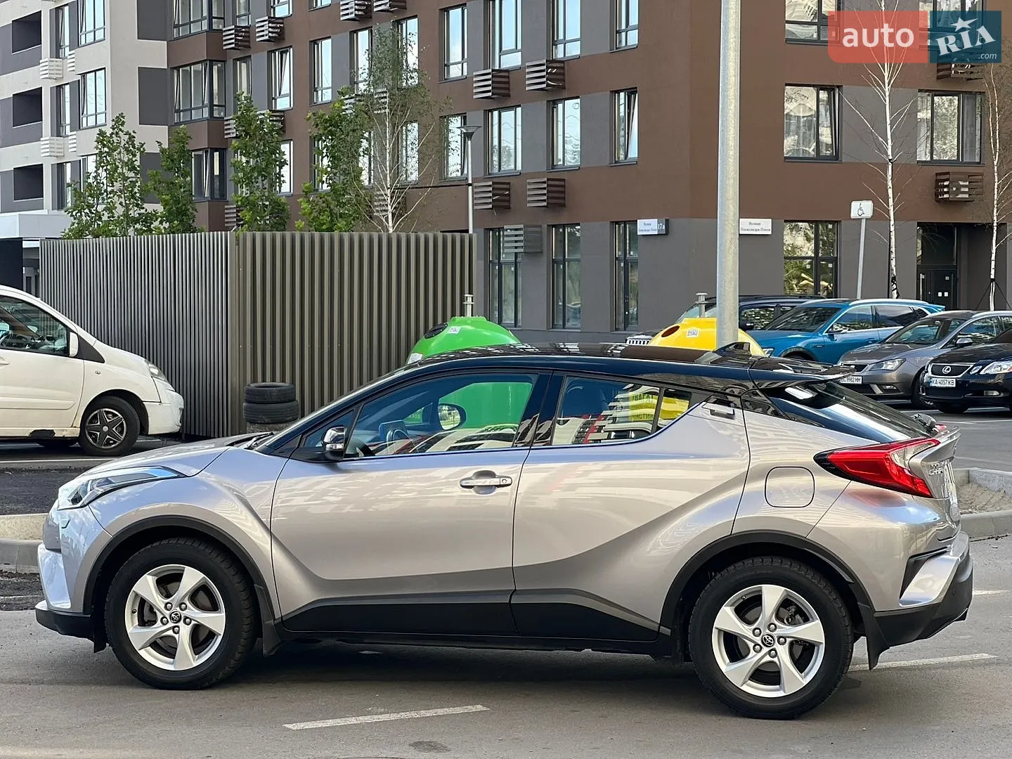 Toyota C-HR, 2016