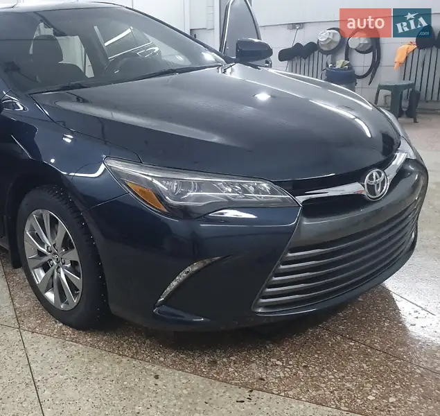 Toyota Camry, 2015