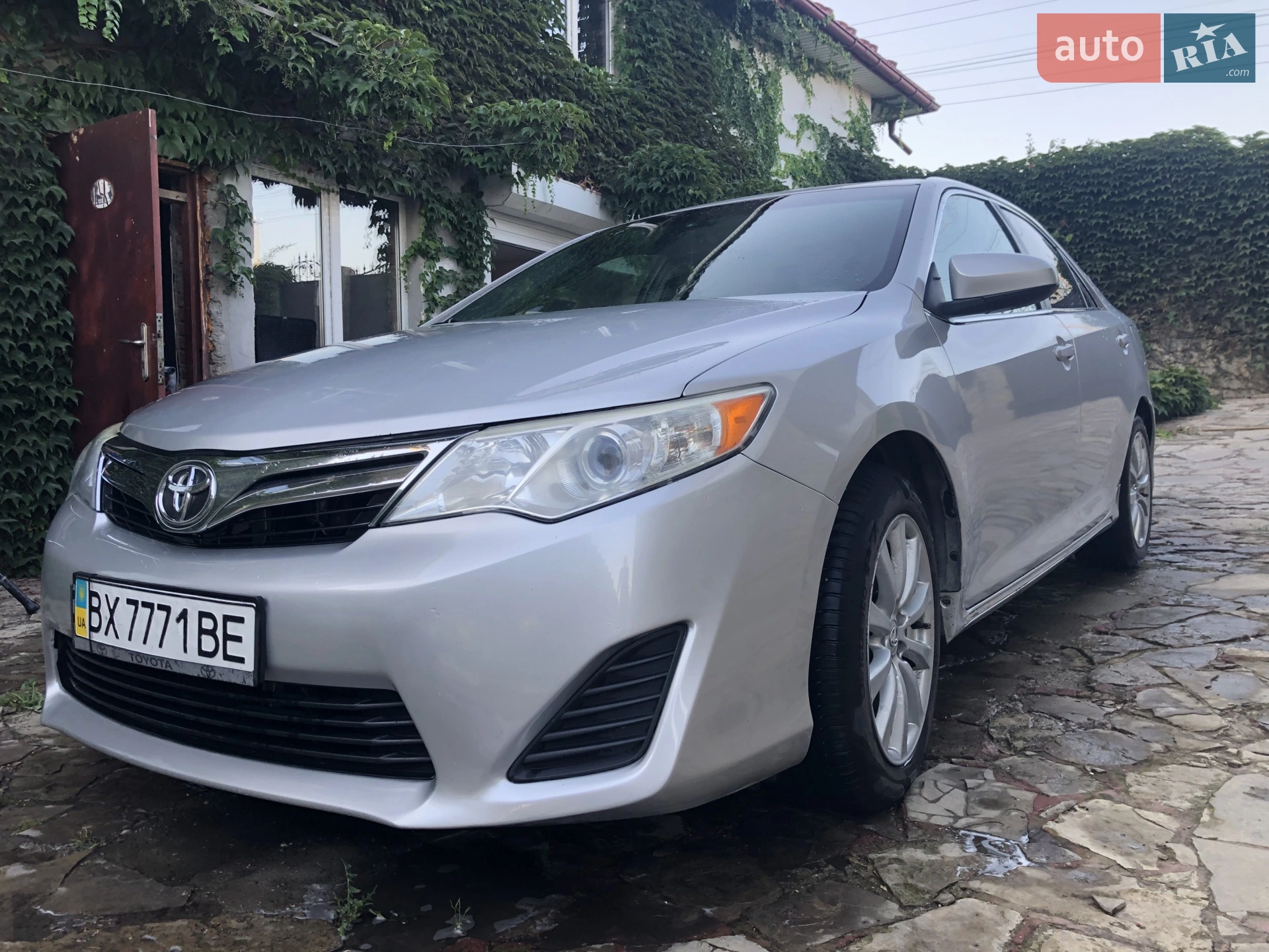 Toyota Camry, 2011