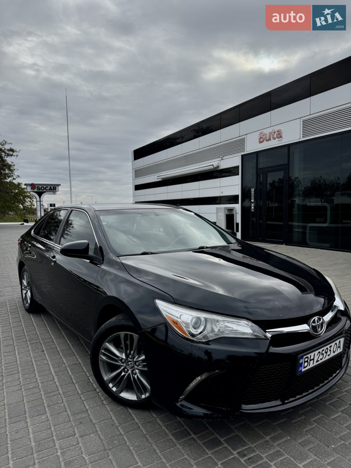Toyota Camry, 2016