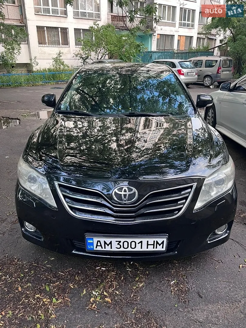 Toyota Camry, 2010