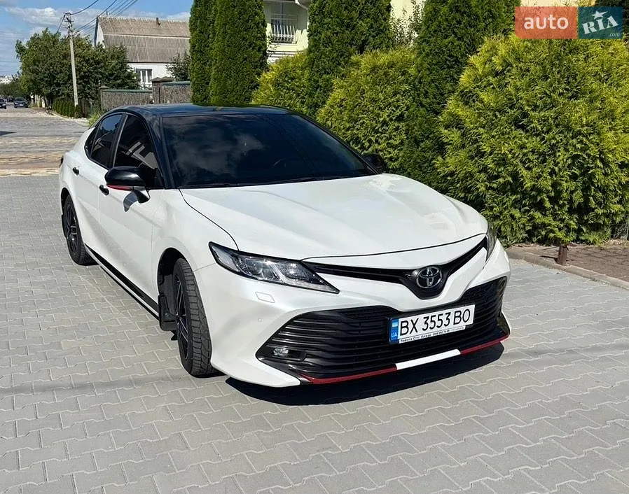 Toyota Camry, 2018