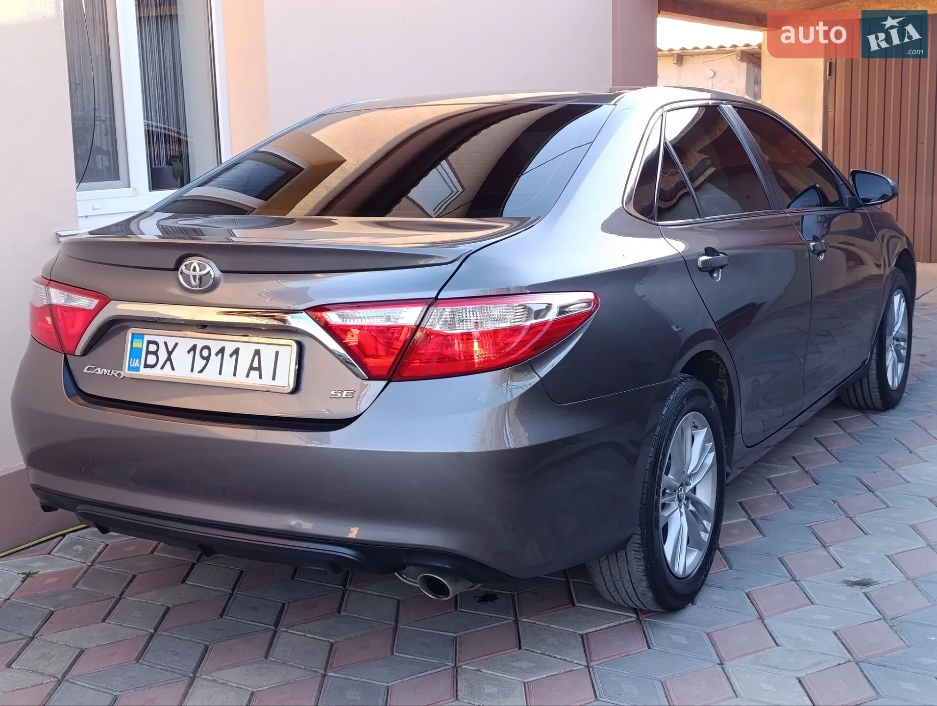 Toyota Camry, 2016