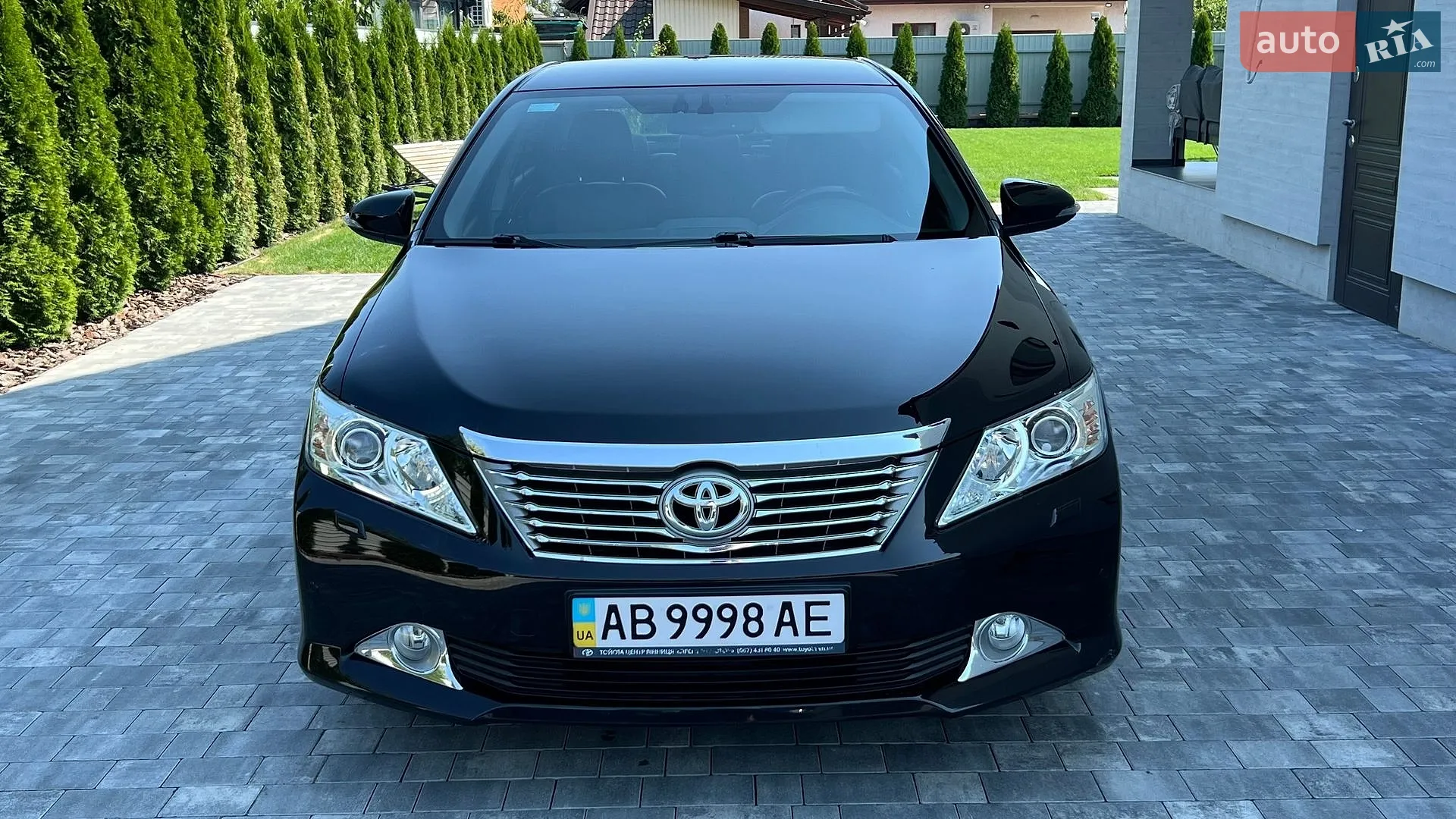 Toyota Camry, 2011