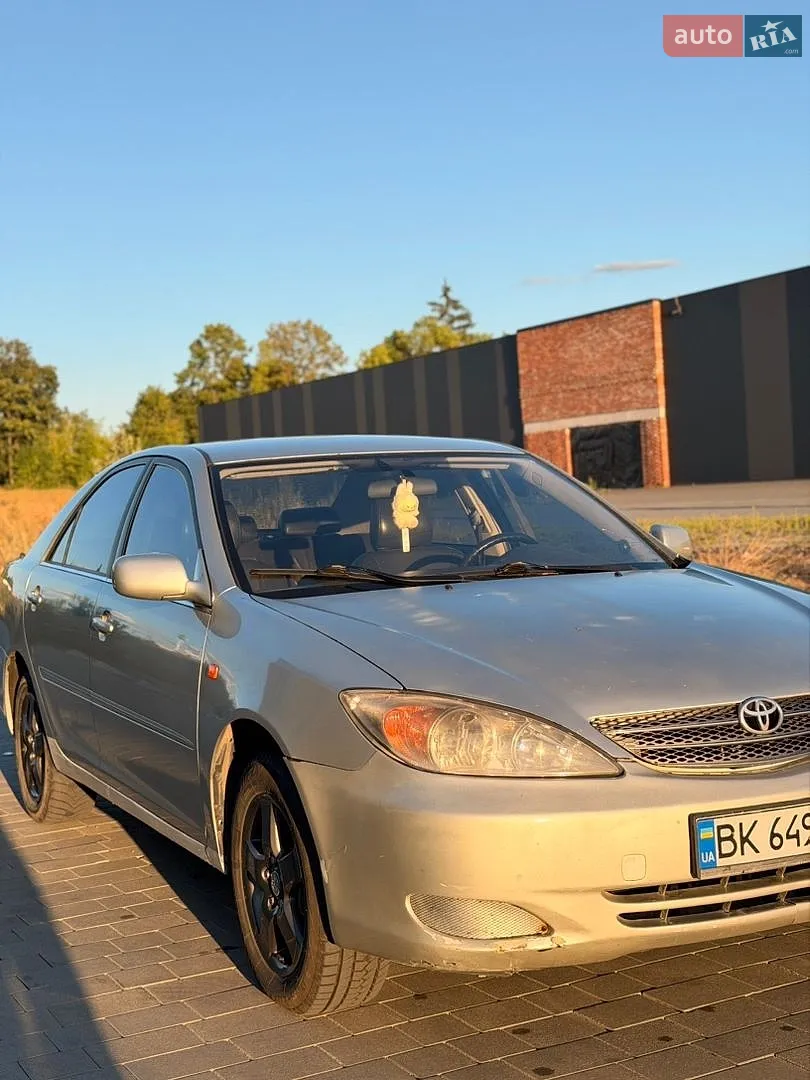 Toyota Camry, 2001