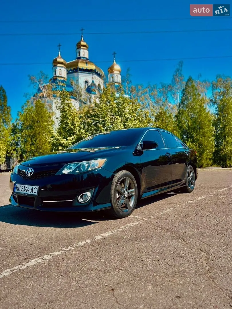 Toyota Camry, 2014
