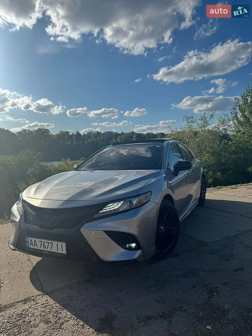 Toyota Camry, 2017