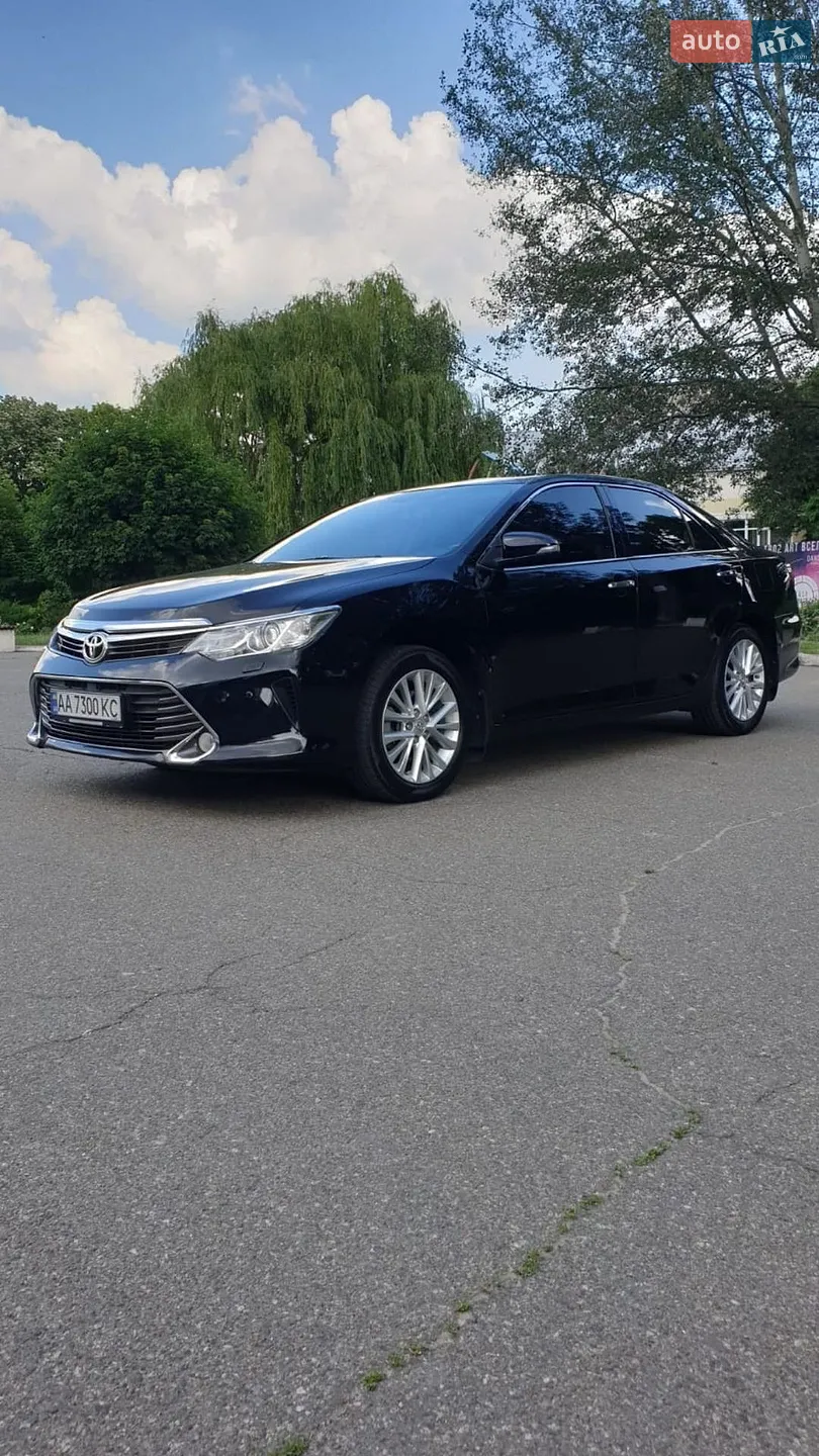 Toyota Camry, 2016