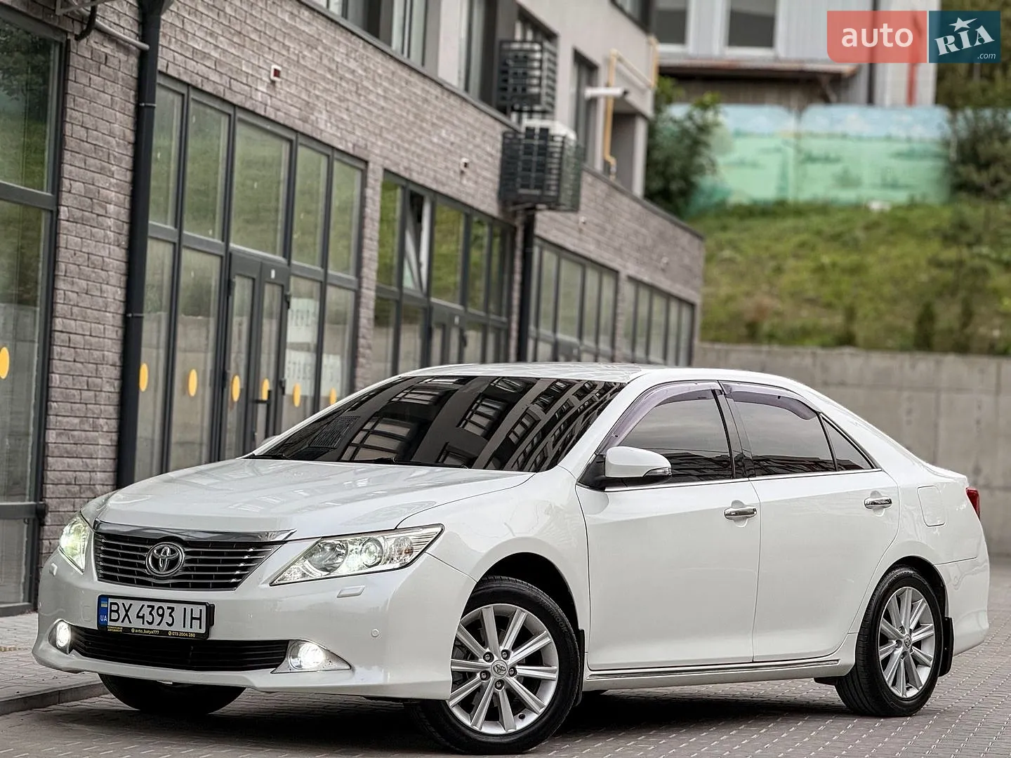 Toyota Camry, 2011