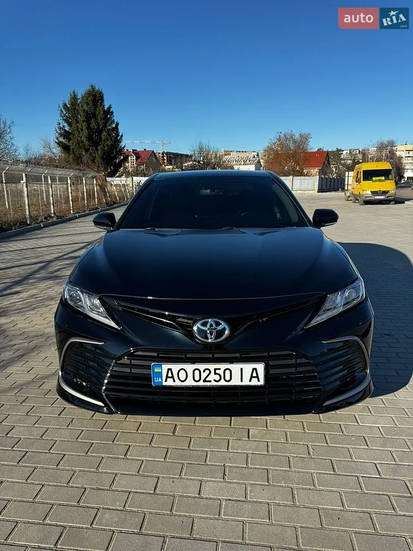 Toyota Camry, 2023