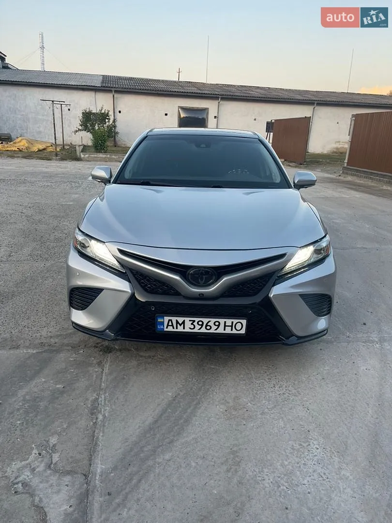 Toyota Camry, 2019