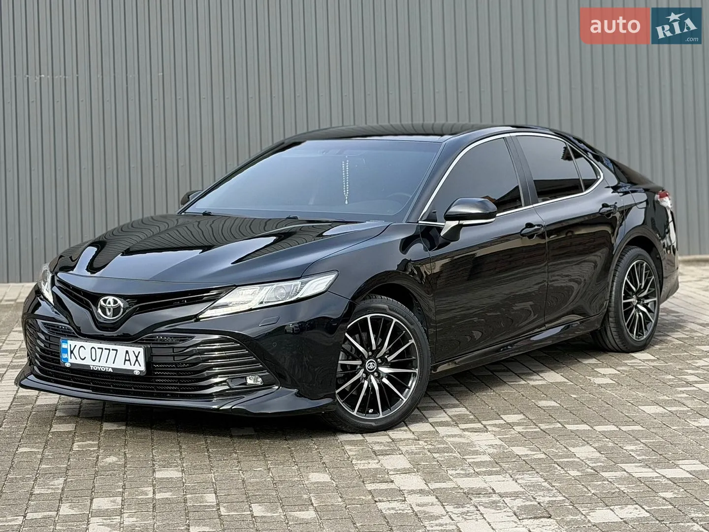 Toyota Camry, 2019