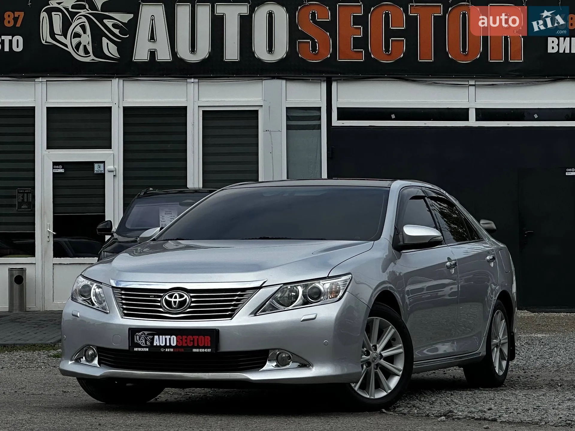 Toyota Camry, 2011
