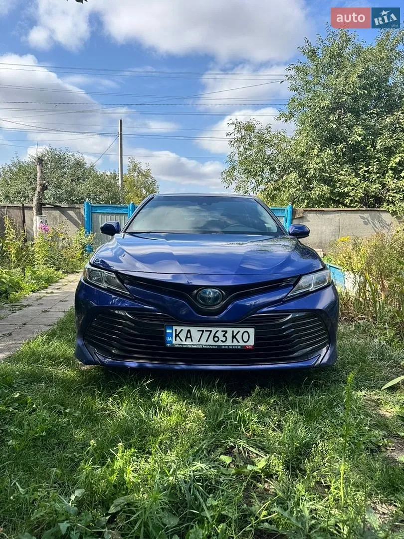 Toyota Camry, 2018