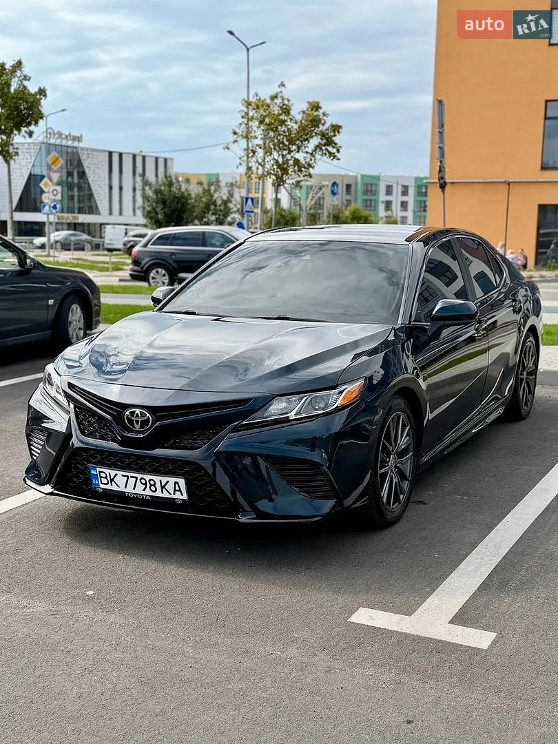 Toyota Camry, 2021