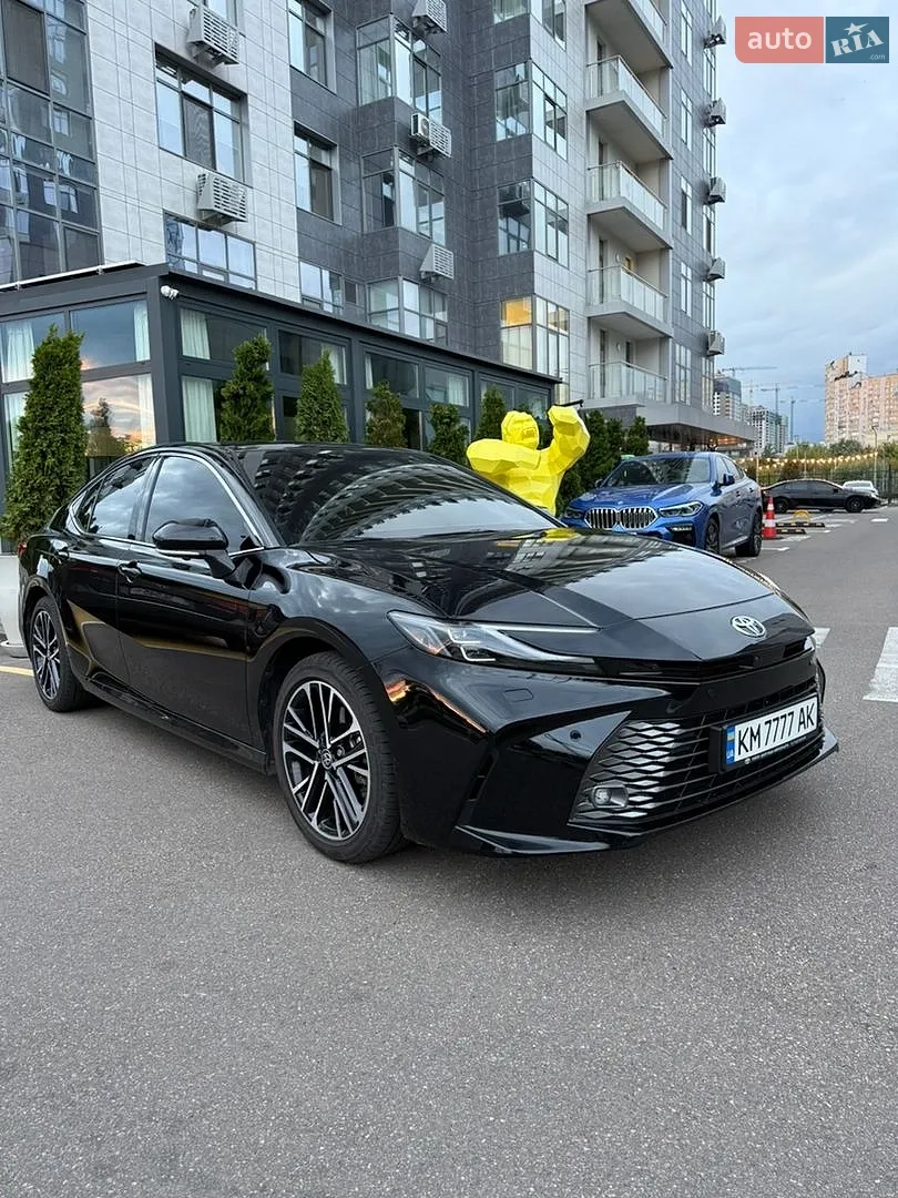 Toyota Camry, 2025