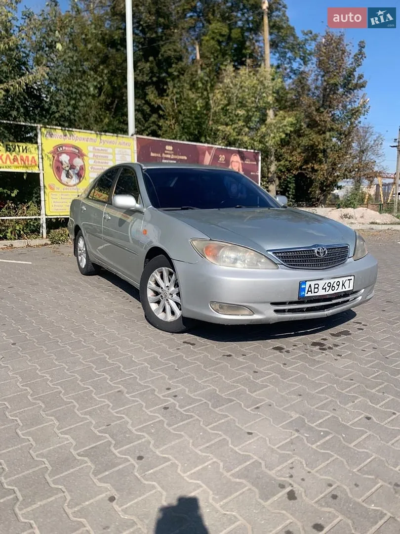 Toyota Camry, 2004