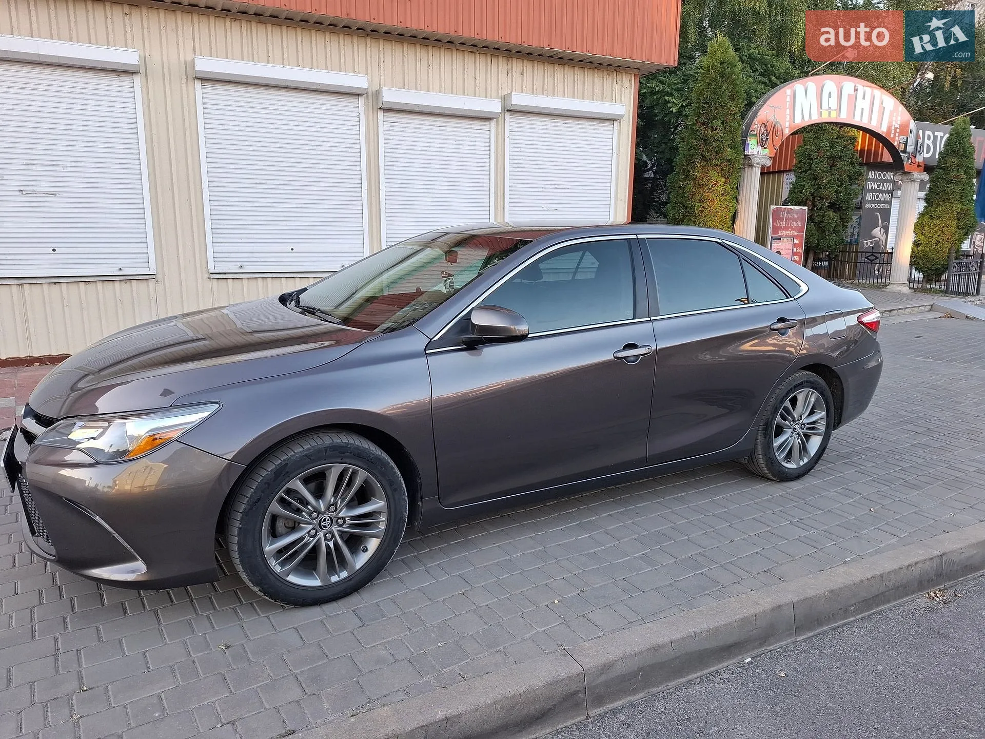 Toyota Camry, 2016