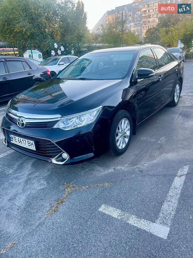 Toyota Camry, 2016