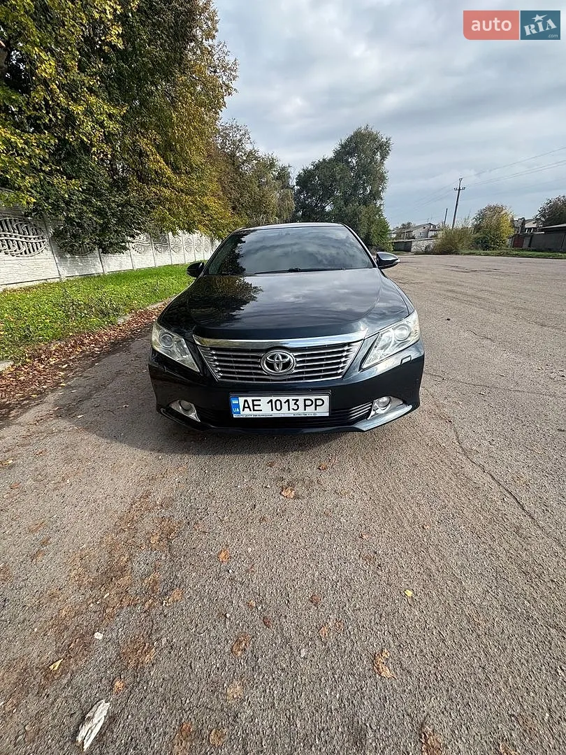 Toyota Camry, 2011