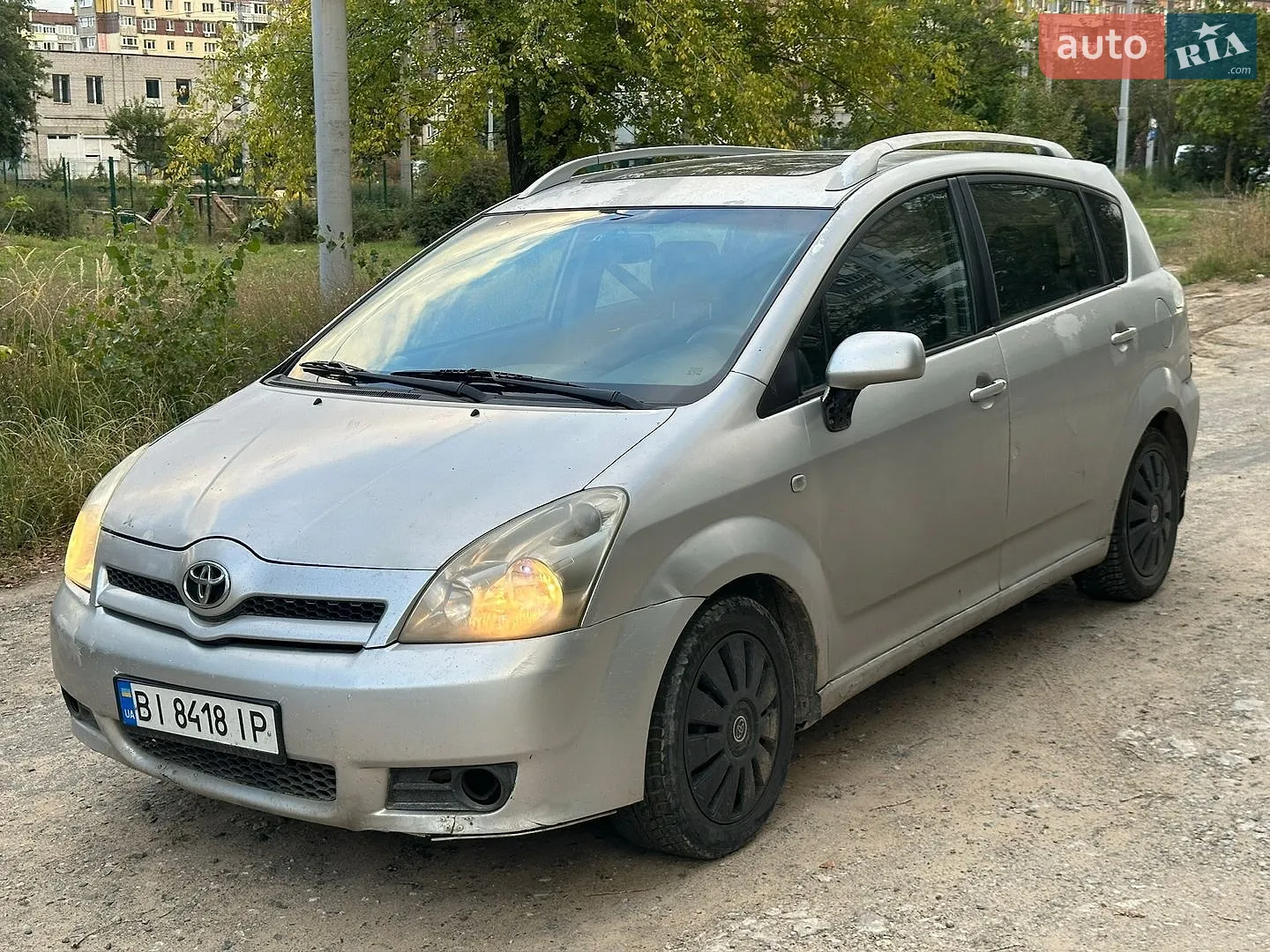 Toyota Corolla Verso, 2004